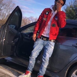 Meet your Posher, Giovanni